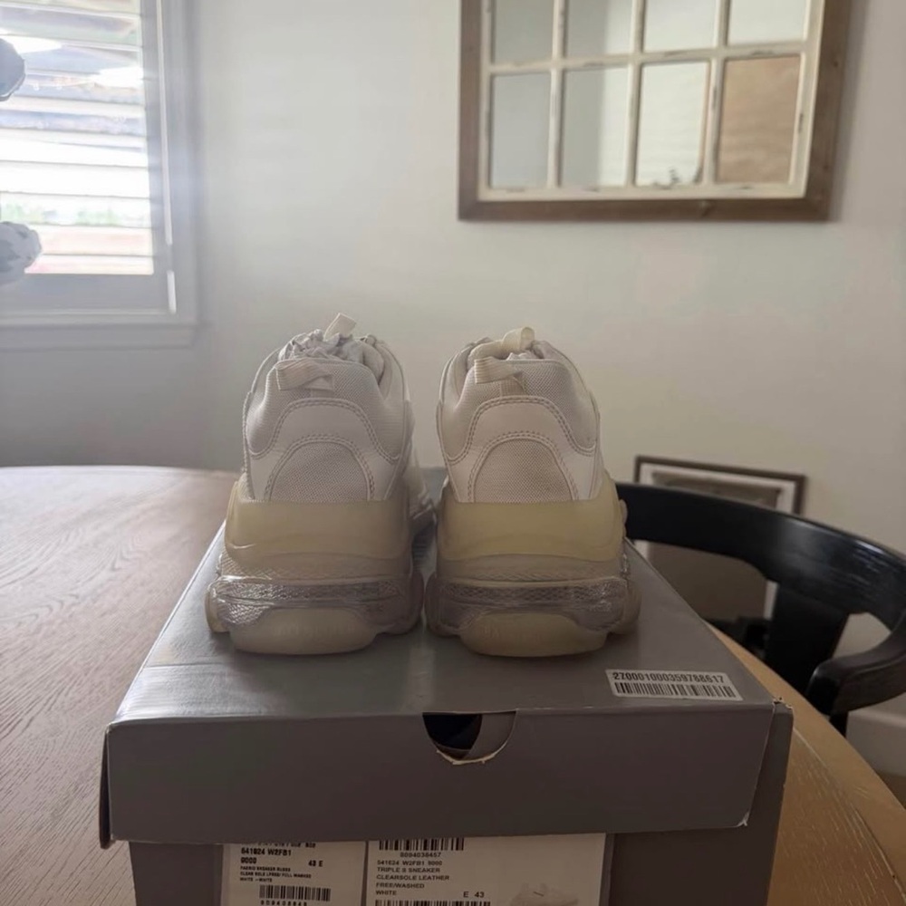 Balenciaga Triple S - Picture 3 of 5